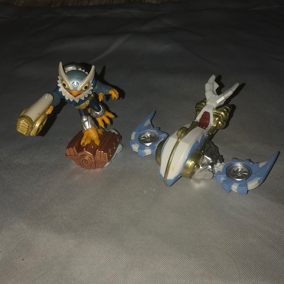 Skylanders SuperChargers 14 figures lot w/ case - Picture 5 of 14